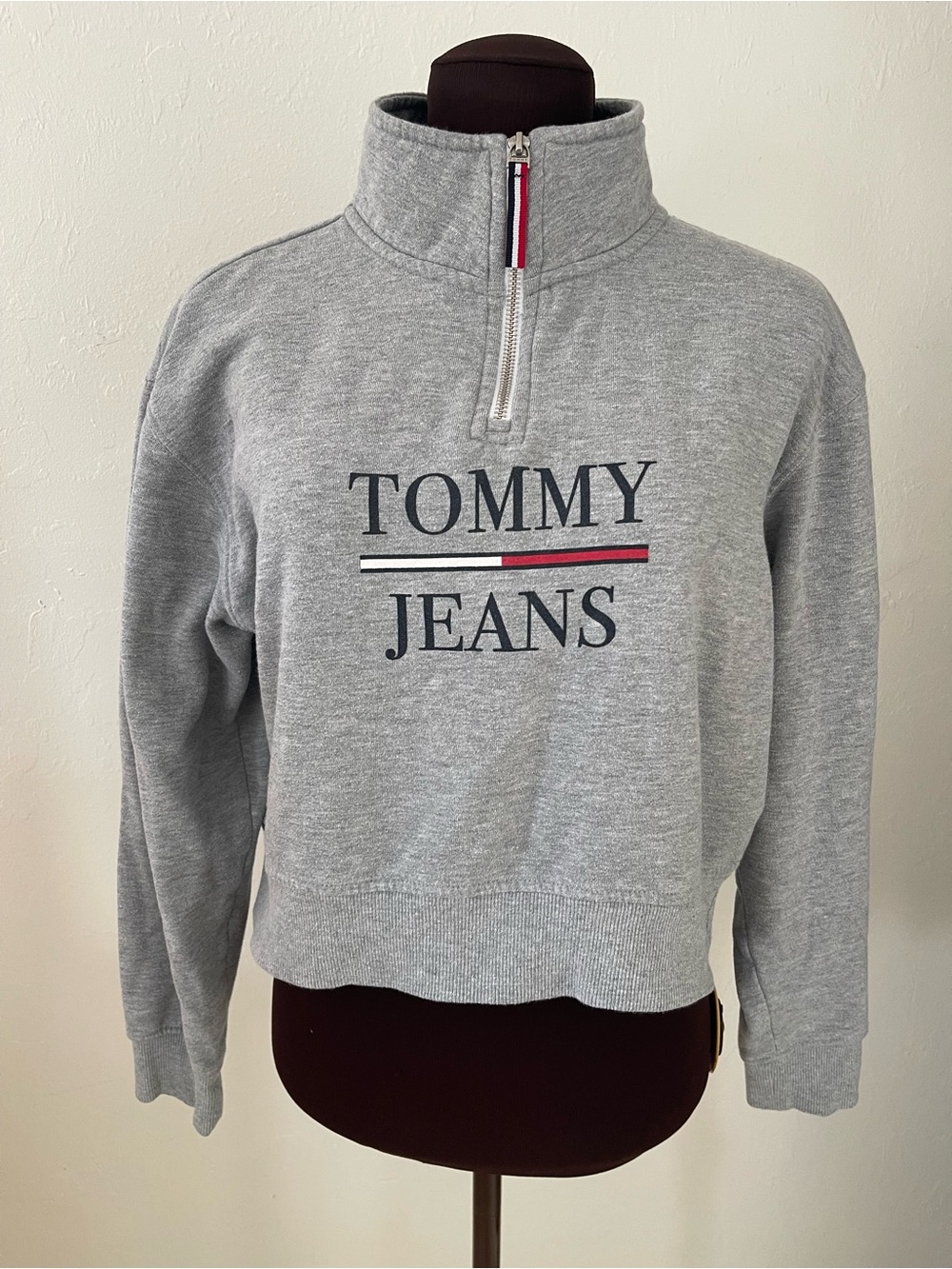 Vintage 90s Tommy Hilfiger Women’s Gray Quarter-Zip Logo Sweater